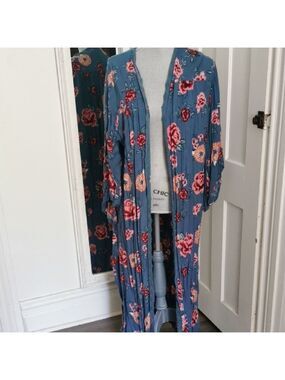 Angie boho artsy floral cottagecore beachy open front kimona. Size large